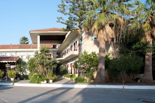 Hotel Finikounda Ngoại thất bức ảnh